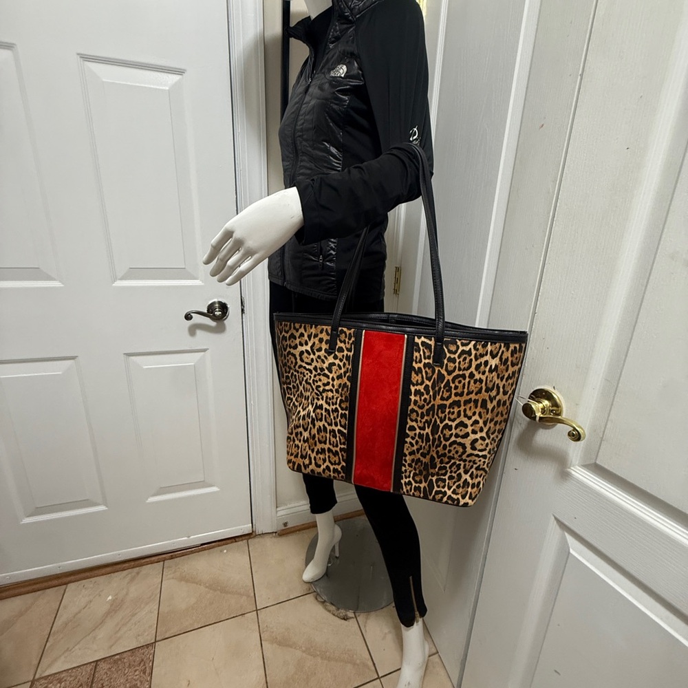 Chico’s Leopard Print Tote Bag with Red Accent I. Excellent  conditions - Picture 7 of 15